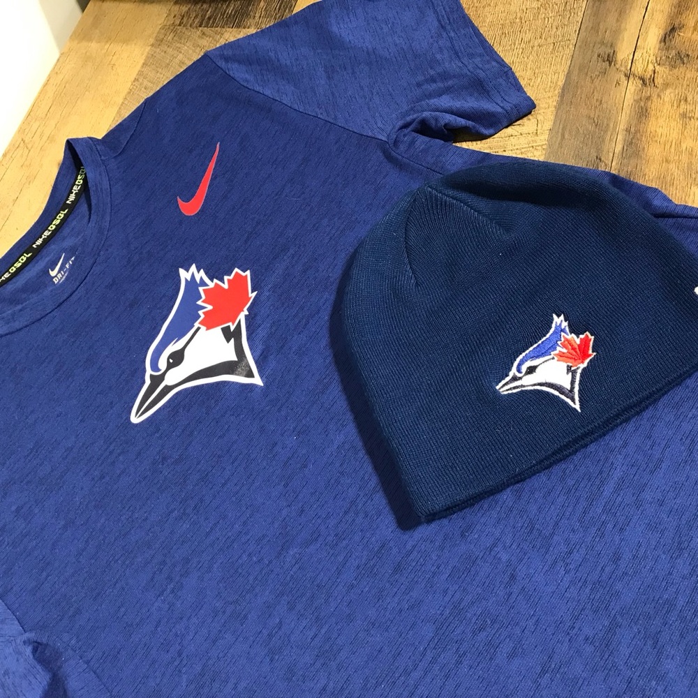 Blue Jays Apparel - T-Shirt and Toque